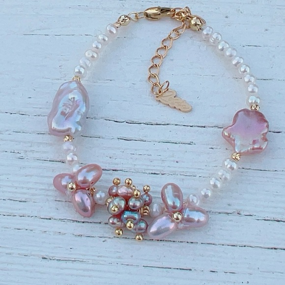 S90 Handmade Freshwater Baroque Pearl Bracelet - Picture 4 of 4